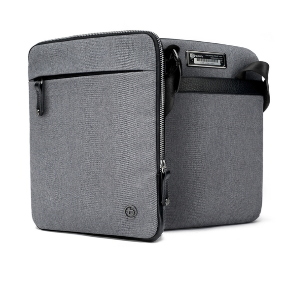 Cobra Sling-Booq crossbody bag - Picture 1 of 13